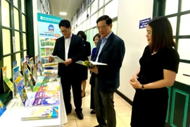 Chính phủ yêu cầu Bộ GD-ĐT đề xuất phương án biên soạn một bộ sách giáo khoa trong năm 2025