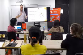 Chỉ số thông thạo về trình độ Tiếng Anh của người Việt Nam tụt hạng