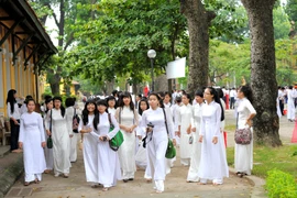 Chính thức công nhận trường THPT Chu Văn An thành trường chuyên