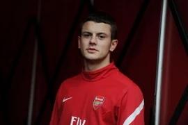 Cựu cầu thủ Arsenal khuyên Wilshere... nên ra đi