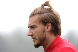 Top 10 “gã trai hư” nhất trong lịch sử Premier League