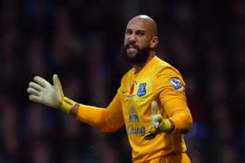 Howard nôn nóng được báo thù Arsenal