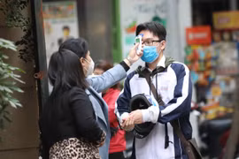 Hà Nội điều chỉnh phương án tới trường: Chỉ cho học sinh lớp 12 học trực tiếp kết hợp trực tuyến từ 6/12