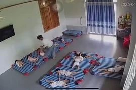 Yêu cầu giáo viên mầm non ký cam kết không xâm hại trẻ dưới mọi hình thức