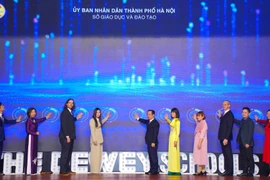 Học sinh Hà Nội bắt đầu "Tháng tự học ngoại ngữ"