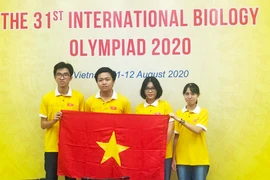 Liên tục đón Huy chương Vàng các kỳ thi trực tuyến Olympic quốc tế 