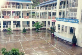 Nam sinh lớp 10 chuyên Toán Bắc Kạn nghi tự tử tại ký túc xá