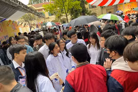 Băn khoăn thời gian tổ chức và cách phân tuyến tuyển sinh lớp 10 Hà Nội