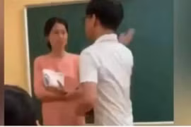 Hà Nội: Học sinh tát cô giáo có dấu hiệu trầm cảm, tâm lý không ổn định 