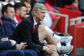 HLV Wenger hài lòng khi Arsenal trở lại sau “cơn ác mộng”