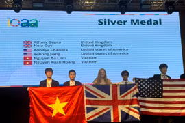 Lần đầu tiên 100% học sinh Hà Nội giành huy chương Olympic Thiên văn quốc tế