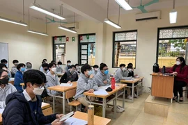 Bộ trưởng Bộ Giáo dục - Đào tạo lưu ý đặc biệt với học sinh lớp 1 và lớp 12 khi trở lại trường