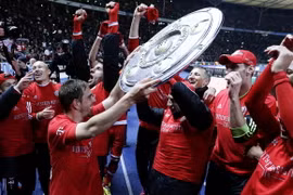 Bayern vô địch Bundesliga sớm 7 vòng đấu