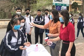 Phát hiện học sinh, giáo viên mắc Covid-19, Hải Phòng, Hải Dương cách ly hàng trăm F1