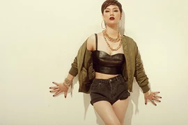 Vẻ gợi cảm, cuốn hút khó cưỡng của Trà My Idol sau khi làm mẹ