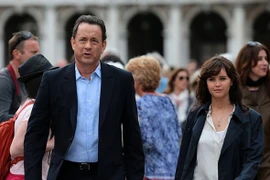 Huyền thoại Tom Hanks quay lại giải cứu thế giới trong Inferno - Hỏa ngục