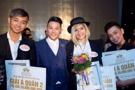 Quỳnh Nguyễn giật giải Quán quân "Cây cọ vàng 2016"