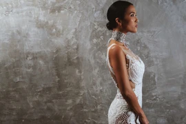 Siêu mẫu Bằng Lăng tái xuất ấn tượng, khoe đường cong hút mắt