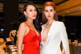 Siêu mẫu Diệu Huyền khoe vóc dáng nóng bỏng, đọ sắc cùng Á hậu Thanh Hoài
