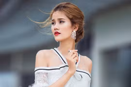 Quán quân next top Hương Ly khoe vẻ đẹp thanh khiết