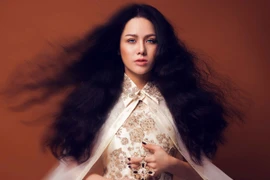 Giảm cân thành công, Nhật Kim Anh đẹp ma mị trong bộ ảnh mới