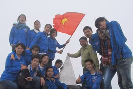 Rạo rực trên đỉnh Phanxipăng