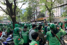 Cơ quan thuế: Nghị định 126 không làm tăng nghĩa vụ thuế, không tăng giá cước xe công nghệ