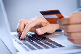 Ngân hàng mong giảm phí, nhà mạng, tổ chức thẻ quốc tế vẫn “bình chân như vại”