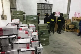 Đình chỉ nhiều lãnh đạo, cán bộ chi cục Hải quan Bắc Phong Sinh liên quan vụ buôn lậu “khủng”