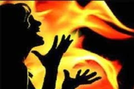 Bị chồng thiêu sống vì không nộp đủ của hồi môn