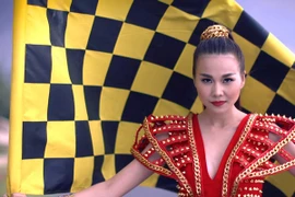 Thanh Hằng khai màn ấn tượng cuộc đua "nghẹt thở" của Vietnam’s Next Top Model 2015