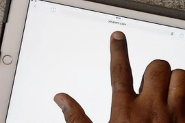 Bị người dân phản đối, Ấn Độ mở lại 857 web sex