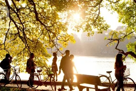 Hà Nội những ngày sống chậm