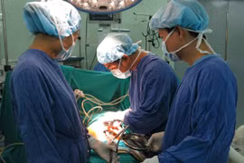 Khỏi triệt để ung thư đại tràng nhờ khám sức khỏe định kỳ