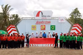 Tân Hiệp Phát khởi công cây cầu thép thứ 10 cho dân nghèo miền Tây