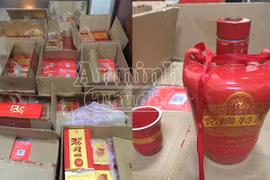 Phát hiện gần 150 chai rượu Trung Quốc trên xe thư báo