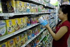 Bình ổn giá sữa cho trẻ em dưới 6 tuổi đến hết tháng 3-2017