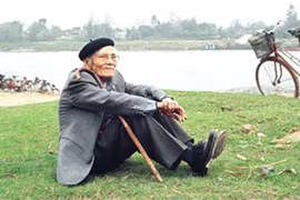 Hoàng Cầm và bài thơ tình đầu tiên