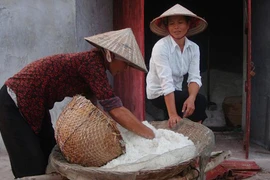 “Góp phần” làm diêm dân điêu đứng