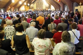 Hàng trăm người tưởng niệm nhà báo James Foley