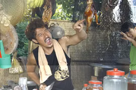 Huy Khánh mở cửa hàng… bán thịt chó