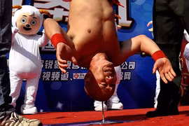 Trồng cây chuối trên cây đinh