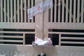 Chớ “gửi trứng cho ác”