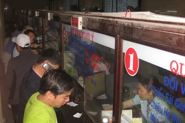 Ga Hà Nội bán được 9.000 vé tàu tết