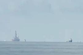 Trung Quốc di dời vị trí đặt giàn khoan trái phép Haiyang Shiyou 981