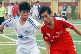 Những tấm vé đầu tiên 