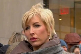 Mặt trái bị phơi bày