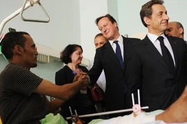 Nguyên thủ Pháp, Anh bất ngờ tới Libya