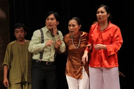 Toát mồ hôi vì “cảnh nóng”