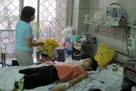 Tự ý chữa bệnh tay chân miệng có thể gây ngộ độc cấp